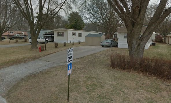 Villa Village: 2404 N 8th St, Red Oak, IA 51566